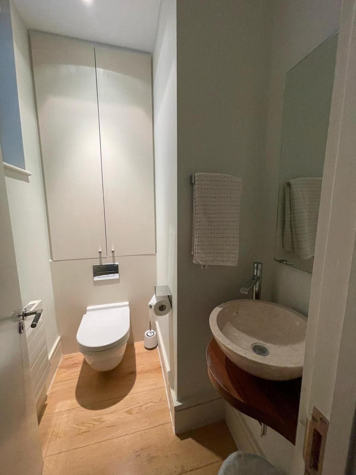 Luxury Three Bedroom In Kensington London
