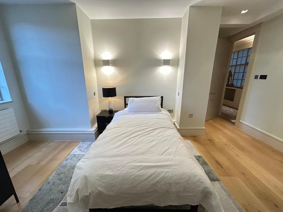 Apartment Luxury Three Bedroom In Kensington London